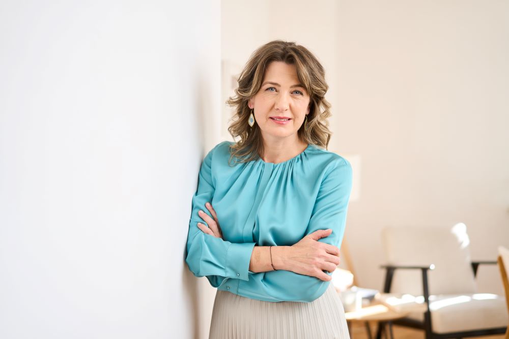 cristina_metea_webinar-moving-from-surviving-to-thriving_1