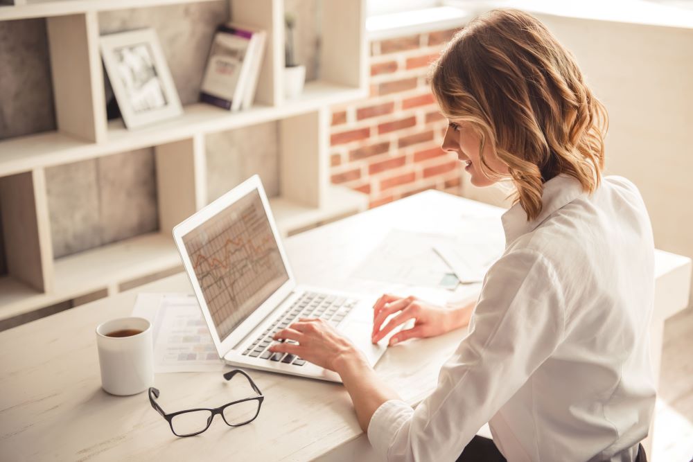 webinar-moving-from-surviving-to_thriving